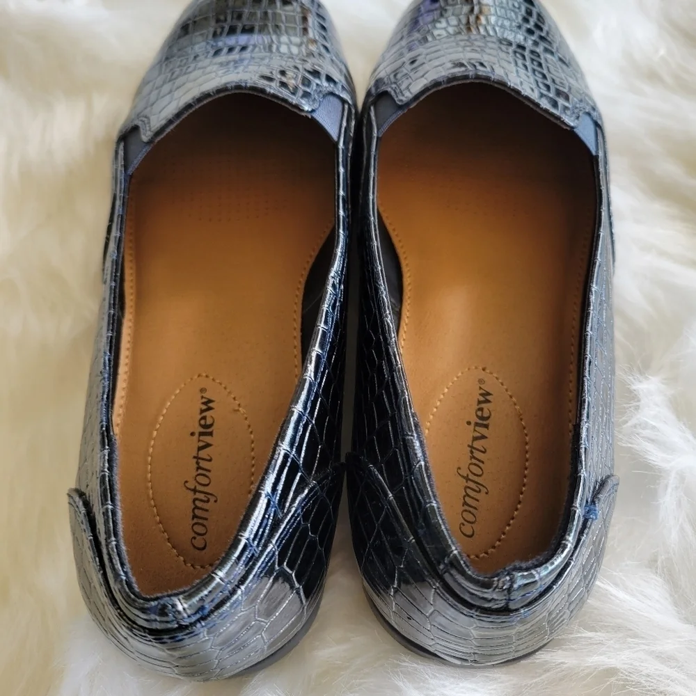 Comfortview Women's Black Loafers
